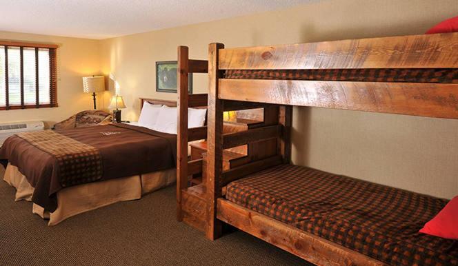 Boarders Inn & Suites By Cobblestone Hotels In Waukon Ngoại thất bức ảnh