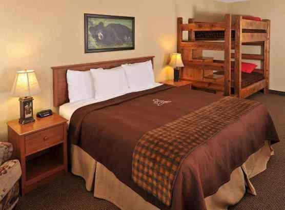Boarders Inn & Suites By Cobblestone Hotels In Waukon Ngoại thất bức ảnh